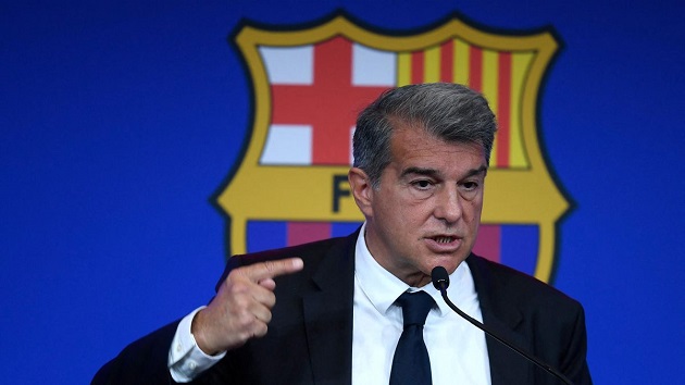 Hài hước: Laporta bác bỏ tuyên bố của giám đốc Barca về De Jong - Bóng Đá