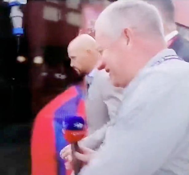 Erik ten Hag snubs Sky Sports questions as issue with reporter Gary Cotterill emerges - Bóng Đá