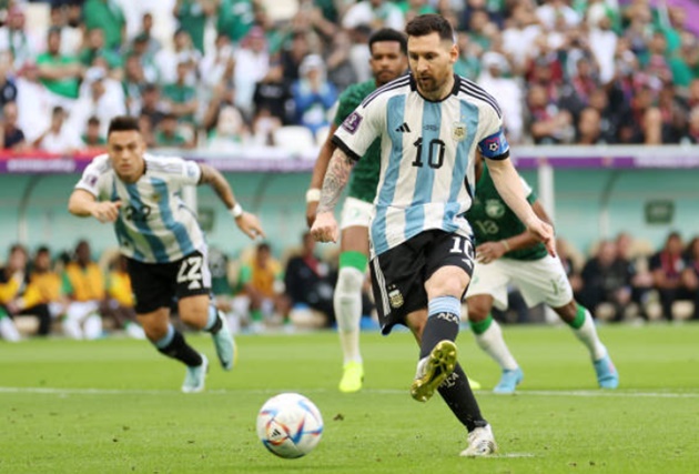 TRỰC TIẾP Argentina 1-0 Ả Rập Xê Út (Hiệp 1): Messi ghi bàn trên chấm phạt đền - Bóng Đá