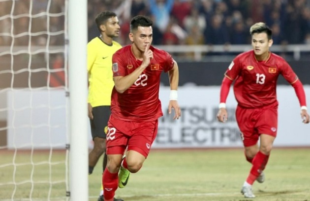 TRỰC TIẾP Việt Nam 1-0 Malaysia (H1): Hoan hô Văn Lâm - Bóng Đá