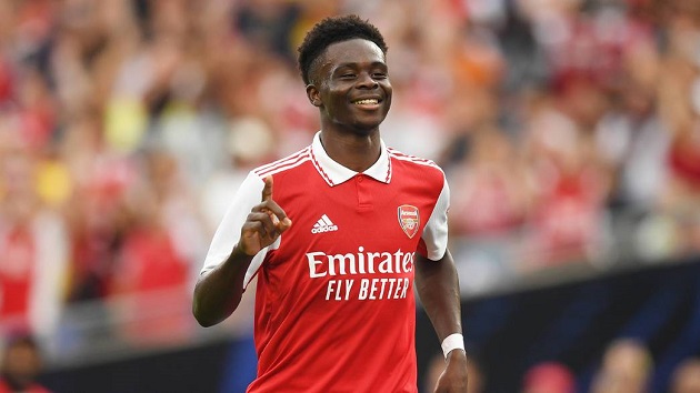 Arsenal trigger clause in Bukayo Saka's contract to keep him at the club for an additional year  - Bóng Đá