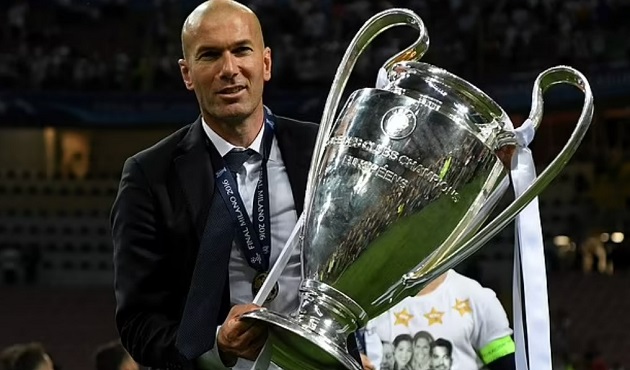 Zinedine Zidane offers hope to Premier League clubs after Didier Deschamps new contract - Bóng Đá