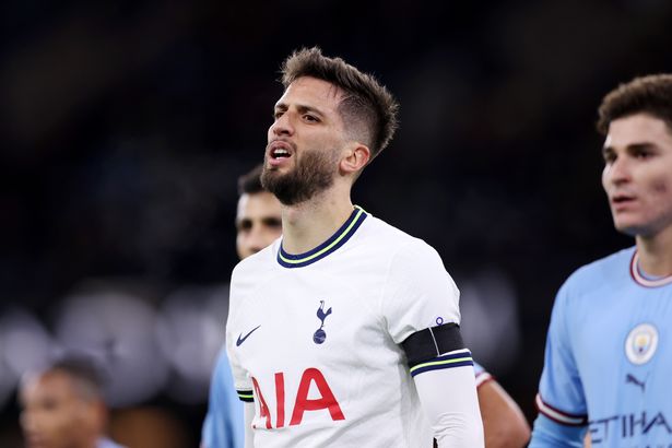 Gary Lineker aims predictable dig at Tottenham after embarrassing Man City collapse - Bóng Đá