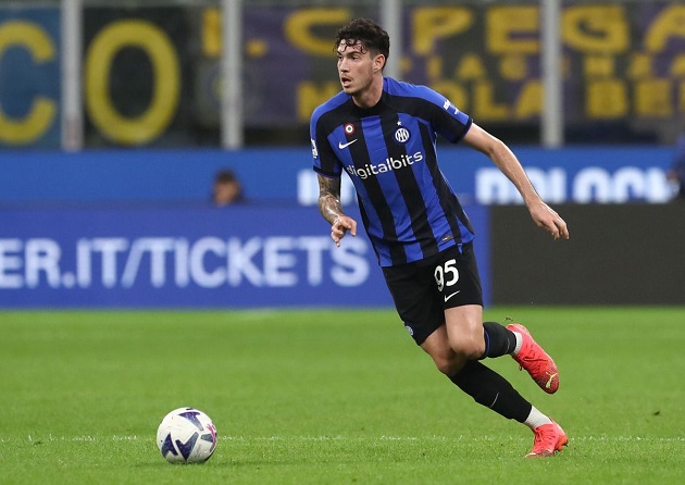 Alessandro Bastoni rejects Inter Milan’s offer of a new contract with multiple PL clubs interested. - Bóng Đá