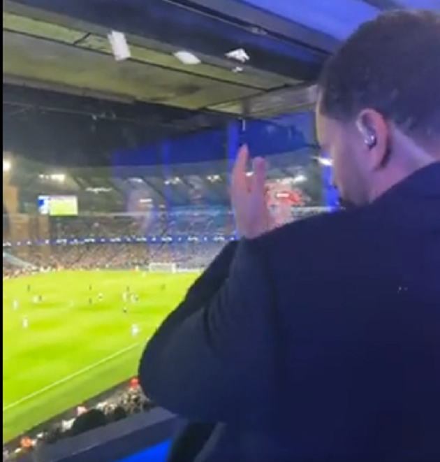 Haaland forces Ferdinand into humbling ovation after Man Utd legend’s pre-match ‘lights’ mockery - Bóng Đá