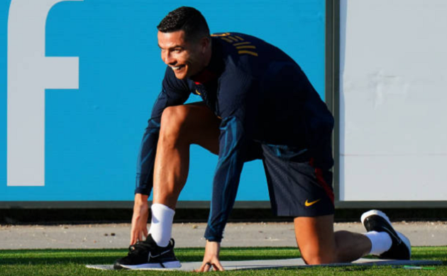 Ronaldo rạng rỡ khi có thầy mới  - Bóng Đá
