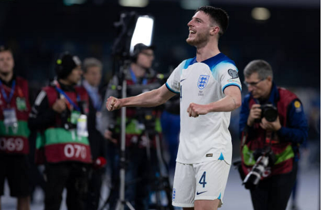 ‘Best player on the pitch’ – Joe Cole hails West Ham midfielder Declan Rice after England beat Italy in Euro 2024 qualifier - Bóng Đá
