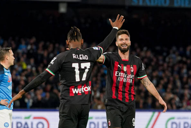 Milan đại thắng Napoli; Thầy trò Mourinho tiệm cận top 4 - Bóng Đá