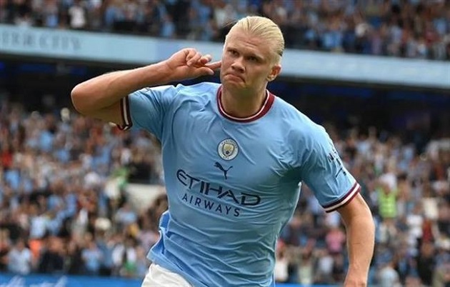 Tất nhiên, nếu khỏe mạnh Erling Haaland sẽ chiếm một suất mặc định trên hàng công của Man City. Tiền đạo người Na Uy đã bỏ túi 32 bàn thắng ở Premier League tính đến thời điểm này.