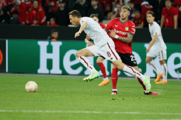 Cựu sao Man Utd tỏa sáng rực rỡ ngày Roma lập kỷ lục - Bóng Đá