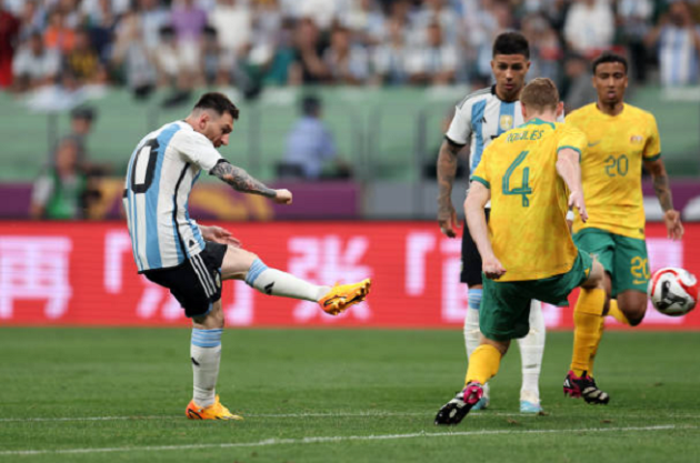 Messi cứa lòng điệu nghệ, Argentina thắng nhàn Australia - Bóng Đá