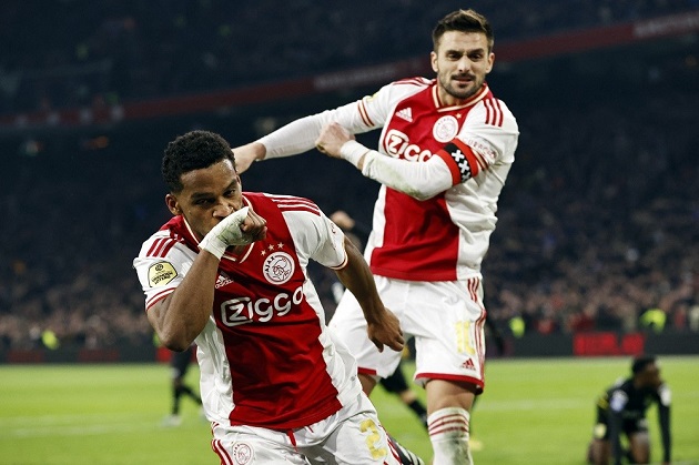 Arsenal công bố tân binh trong 24h