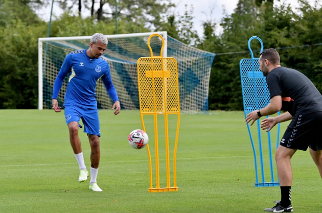 Brave Dele Alli pictured in Everton training for first time since heartbreaking interview about abuse and pill addiction - Bóng Đá