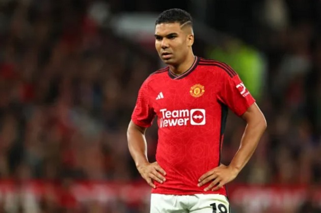 Jamie Carragher says Casemiro was a ‘panic buy’ from Manchester United and is not on the level of rival midfielders - Bóng Đá