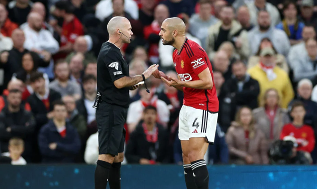 Jamie Carragher questions Erik ten Hag’s decision during Manchester derby - Bóng Đá