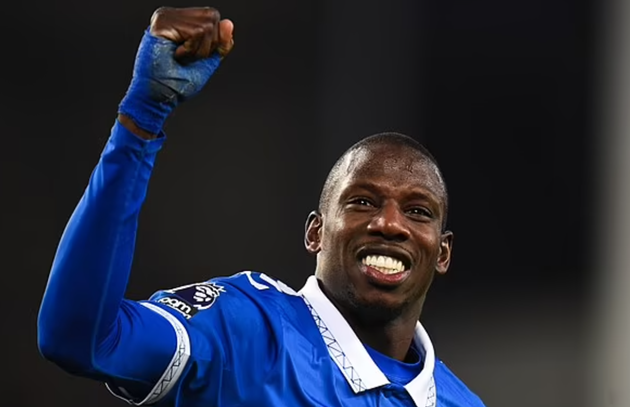 Everton rõ ràng chơi tốt hơn Chelsea trong giai đoạn này. Họ vừa có chiến thắng 2-0 cuối tuần qua và thoát xa khỏi nhóm cầm đèn đỏ.