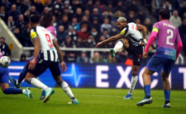 Rio Ferdinand says even Newcastle fans were left shocked by one of their own players vs AC Milan - Bóng Đá