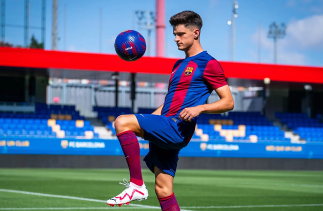 Barcelona decide to exercise purchase option on 22-year-old on-loan striker - Bóng Đá