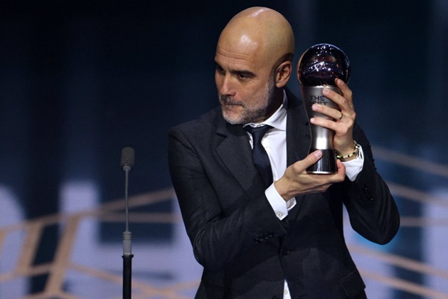 Pep khiêm tốn sau thành tựu vĩ đại ở Man City.