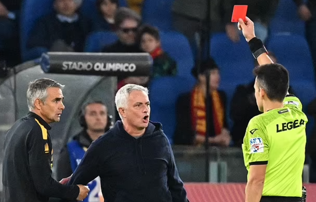 Roma trả giá đắt cho việc sa thải Mourinho - Bóng Đá