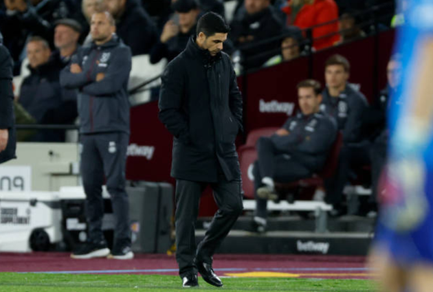 Ảnh bài viết Arsenal chạy nước rút trên bàn đàm phán