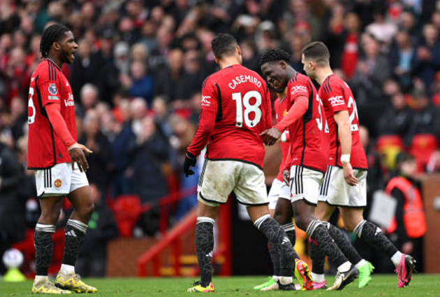 Ten Hag biết cách sử dụng Mainoo hợp lý nhất - Bóng Đá