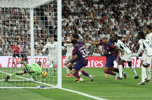Barcelona slams 'embarrassing' LaLiga for no goal-line technology - Bóng Đá