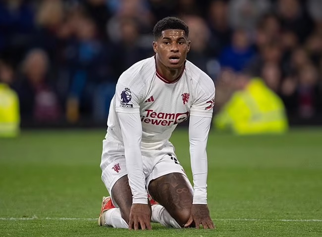 Rashford chỉ còn là cái bóng của chính mình.