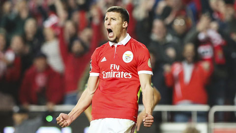 Manchester United and Arsenal target Ruben Dias 'decides to stay at Benfica and increase release clause to £80m' - Bóng Đá