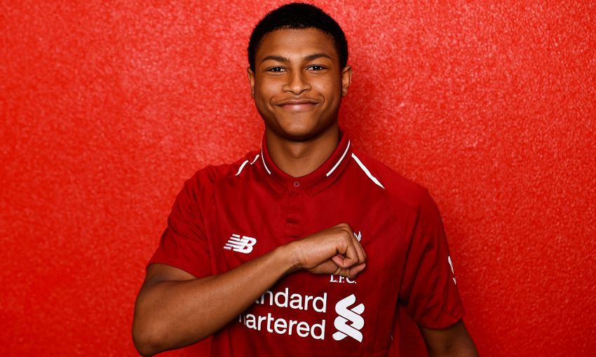 Liverpool's Rhian Brewster has won two European trophies, despite playing zero minutes - Bóng Đá