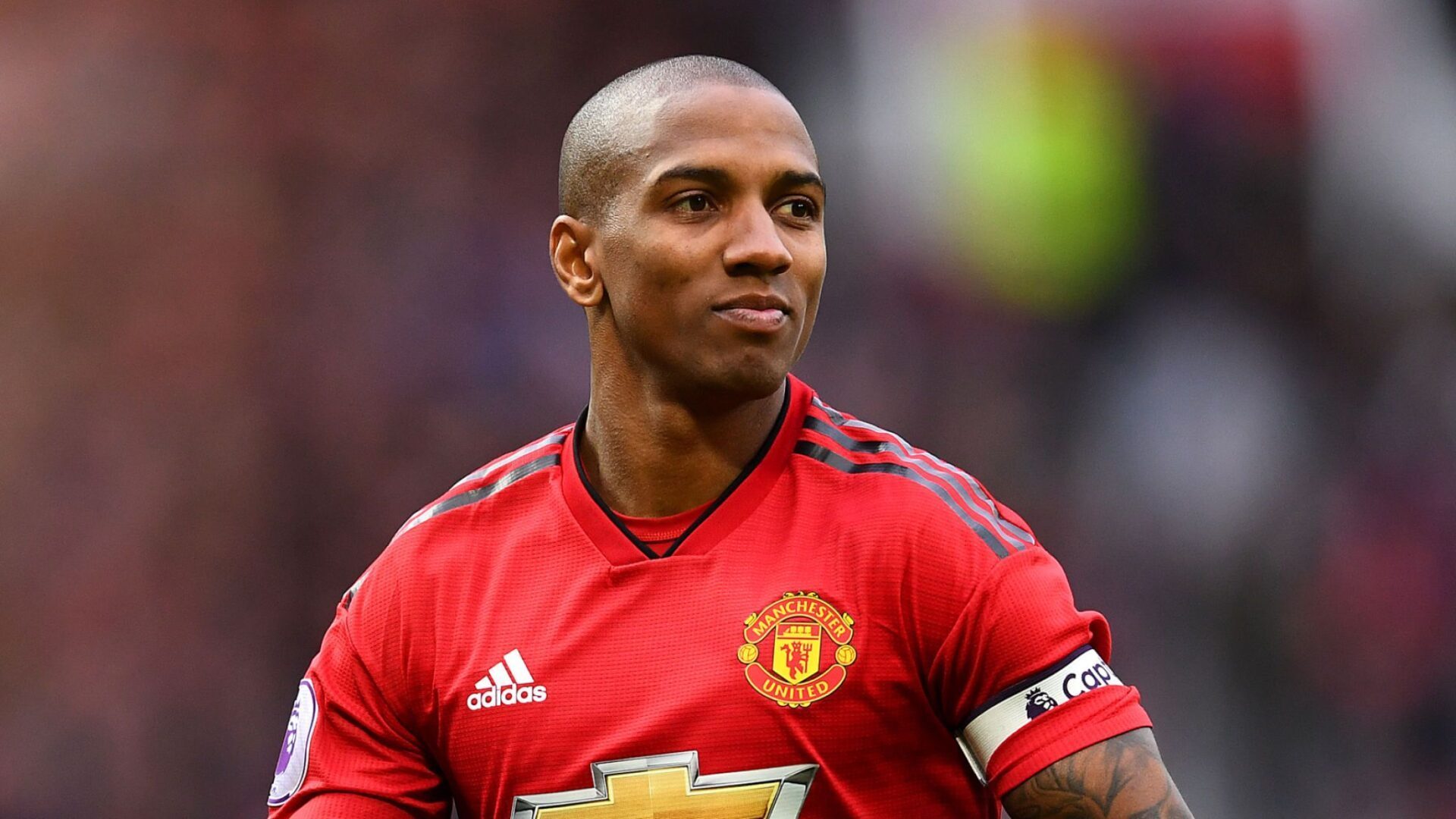 Bạn đã hiểu vì sao Ashley Young muốn rời khỏi Man United? - Bóng Đá