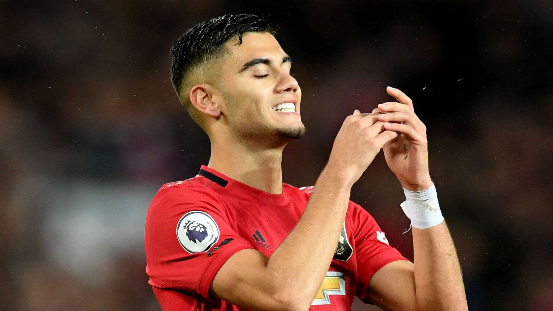 up to five players could leave man utd in summer - Bóng Đá
