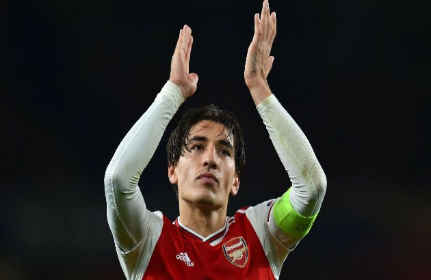 Cascarino slams bellerin - Bóng Đá