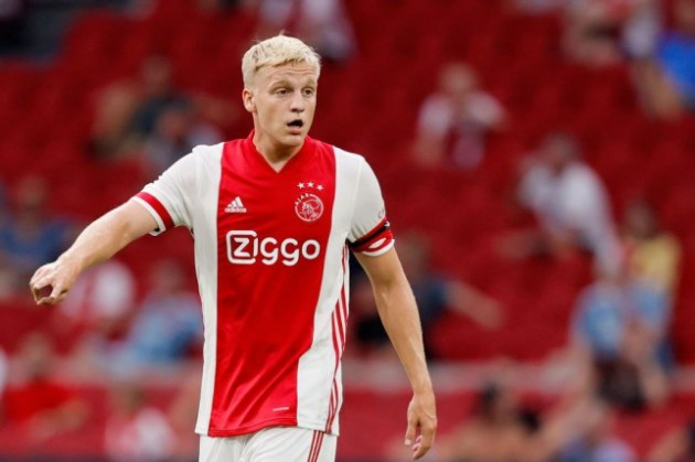 Arsenal and Tottenham beaten in de Beek transfer - Bóng Đá