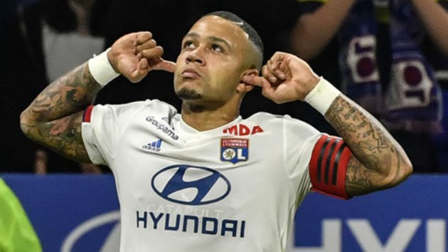 Arsenal and Liverpool interested in Depay - Bóng Đá
