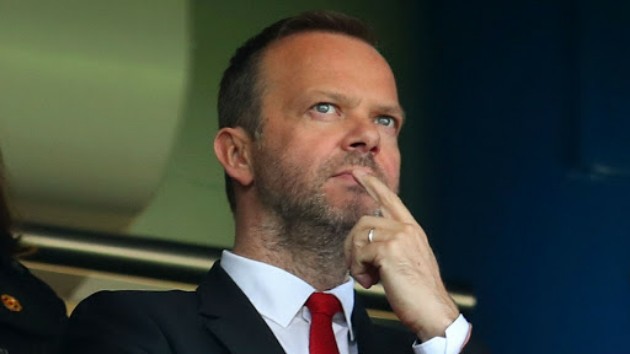 Man Utd chief Ed Woodward disagrees with Ole Gunnar Solskjaer's new signing plan - Bóng Đá