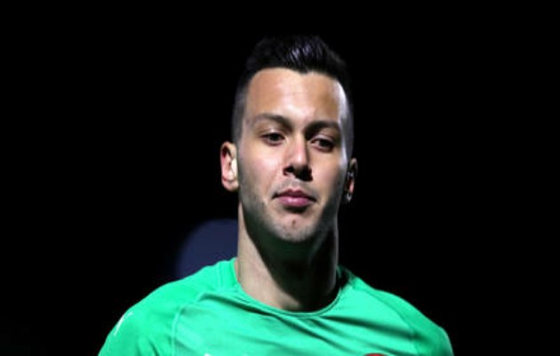Shrewsbury sign Arsenal goalkeeper Iliev - Bóng Đá
