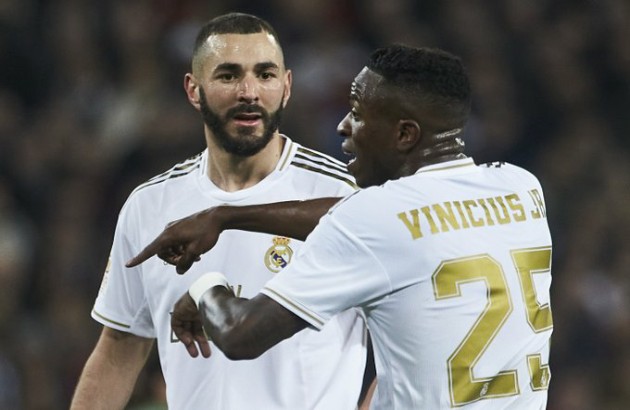 Vinicius and Benzema exchanged 8 passes together - Bóng Đá