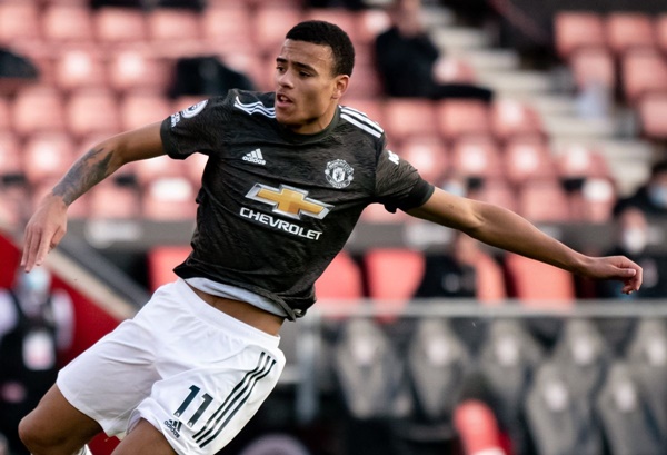 Ảnh bài viết Hạ sát West Ham, Neville và Evra cùng chỉ ra "sát thủ" đáng sợ nhất của Man Utd