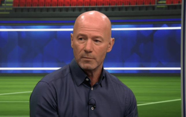 Alan Shearer names two ‘top class’ centre-forwards Manchester United should sign   Read more: https://metro.co.uk/2020/12/13/alan-shearer-names-two-top-class-centre-forwards-manchester-united-should-sign-13744608/?ito=newsnow-feed?ito=cbshare  Twitter: https://twitter.com/MetroUK | Facebook: https://www.facebook.com/MetroUK/ - Bóng Đá