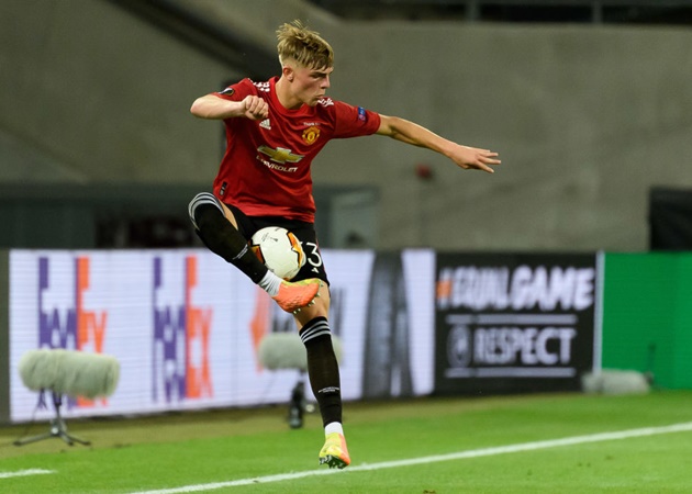 Bayer Leverkusen have made contact with Manchester United over a deal for full-back Brandon Williams - Bóng Đá