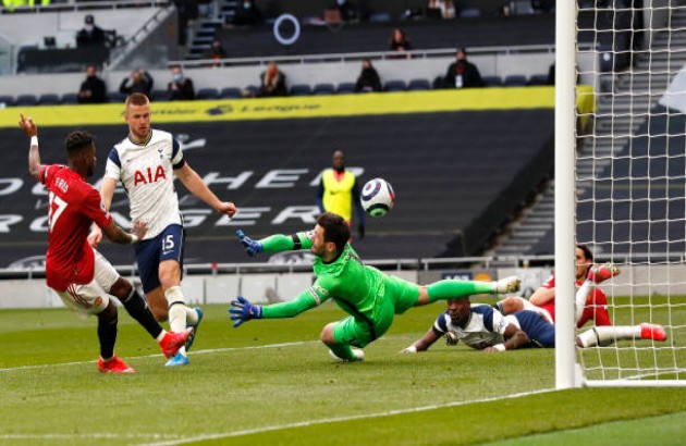 Tấn công siêu hạng, Man Utd rửa hận thành công trước Spurs - Bóng Đá