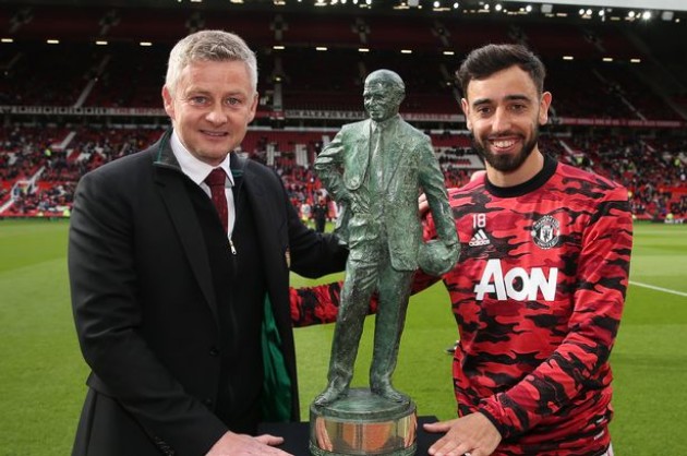 Bruno Fernandes is the first Manchester United player to have 30+ goal involvements in a Premier League season since Robin van Persie in 2012/13 - Bóng Đá
