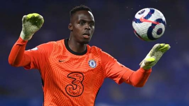 Édouard Mendy has kept 8 clean sheets in 11 Champions League games this season. No goalkeeper has ever kept nine in their debut campaign - Bóng Đá