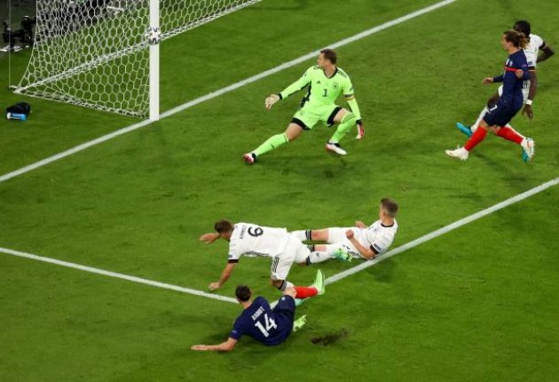 TRỰC TIẾP Pháp 1-0 Đức: Cột dọc cứu thua cho 