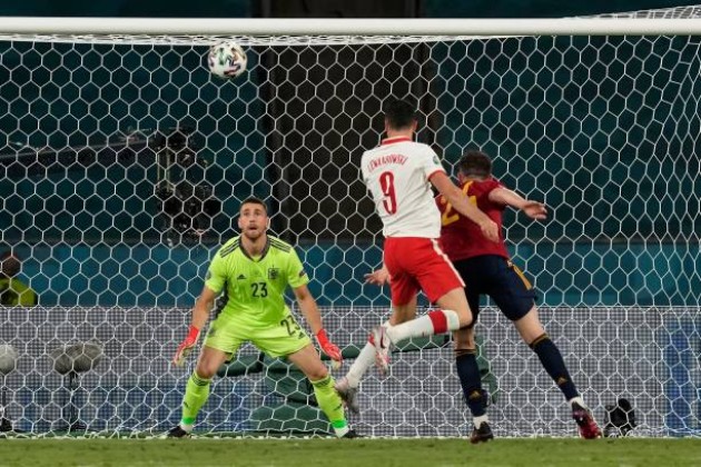 TRỰC TIẾP Tây Ban Nha 1-1 Ba Lan: TBN bỏ lỡ penalty! (H2) - Bóng Đá