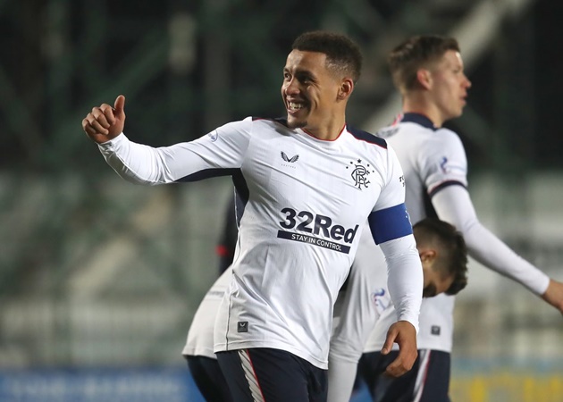 Rangers captain and right-back James Tavernier is now emerging as a viable transfer alternative to Kieran Trippier for Manchester United.  - Bóng Đá
