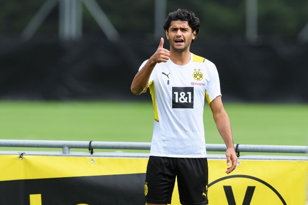 Chelsea and Man City transfer blow as target Mahmoud Dahoud signs new one-year contract at Borussia Dortmund - Bóng Đá