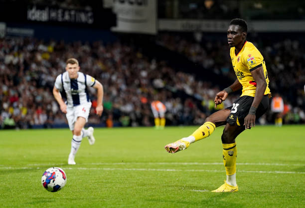 Manchester United will now turn their attention to prising Watford's Senegalese attacker Ismaila Sarr - Bóng Đá
