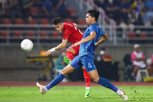 TRỰC TIẾP Thái Lan 1-0 Việt Nam: Thế trận khởi sắc - Bóng Đá